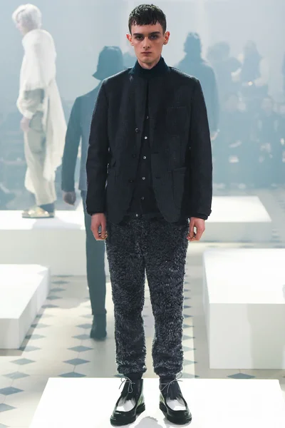 Look 8